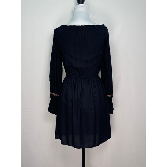 Hollister Size XS Black Floral Embroidered Long‑Sleeve Babydoll Dress - Picture 6 of 13